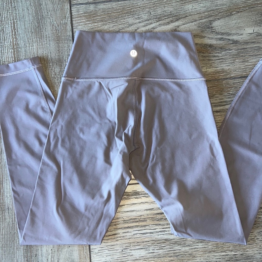 Lululemon Wunder Under High Waisted 25” Leggings